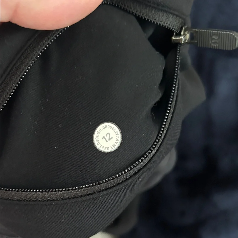 lululemon athletica black Camouflage Speed up shorts 4” - Picture 3 of 3